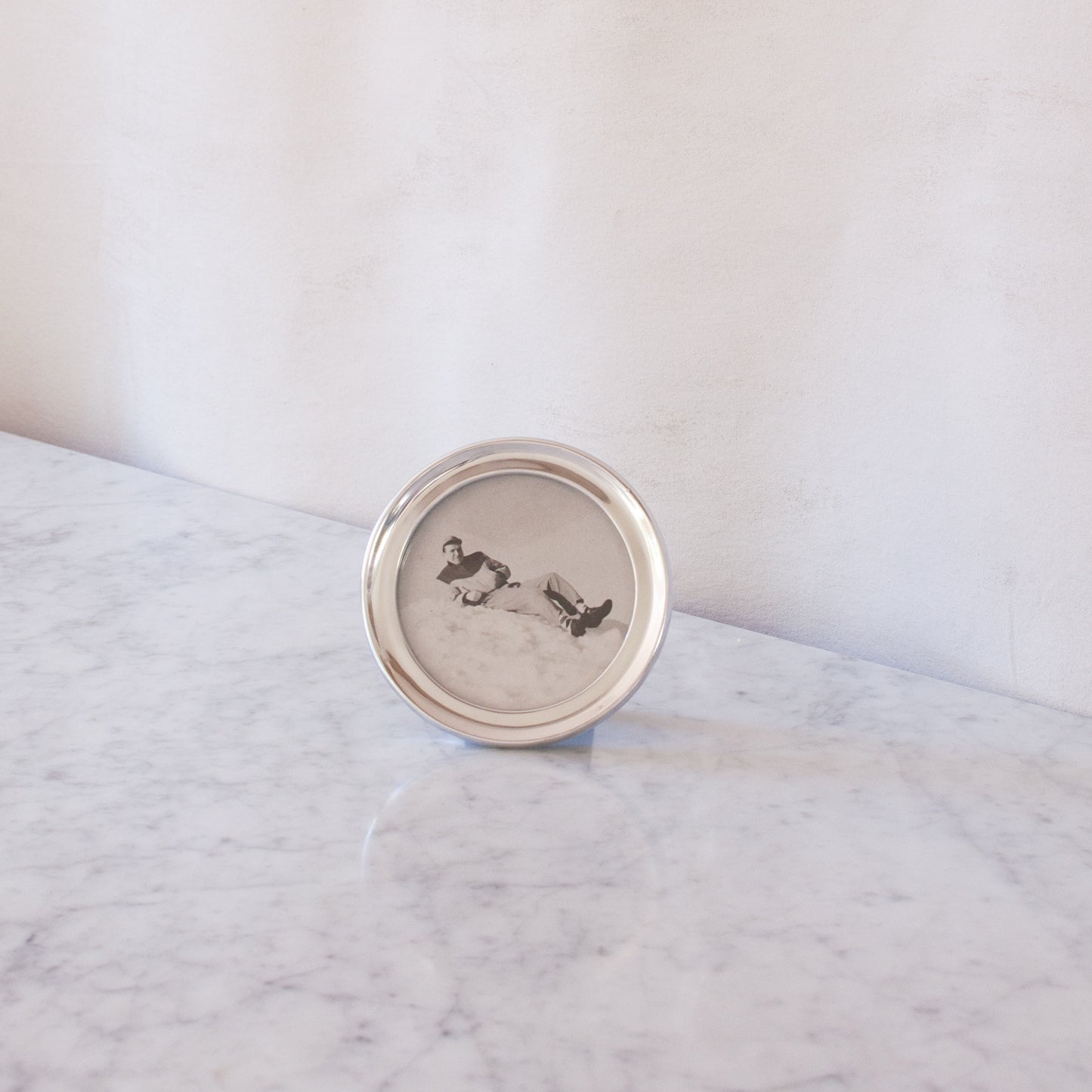 4" Circle Frame